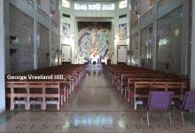 Holy Cross Catholic Cemetery景点图片