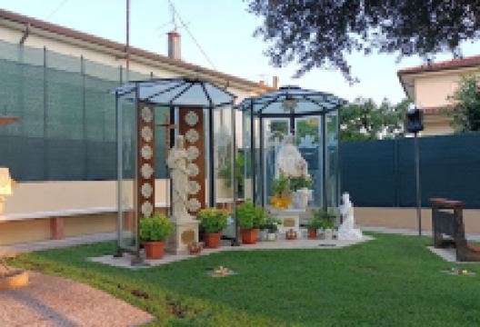 Santuario Madre del lungo Cammino景点图片