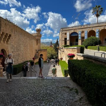 马略卡岛帕尔马机场半日游【帕尔马马洛卡接送机】