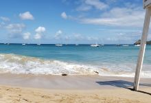 Reduit Beach景点图片