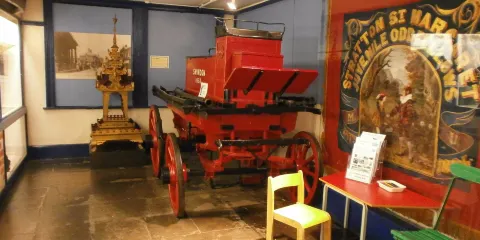 Swindon museum and art gallery