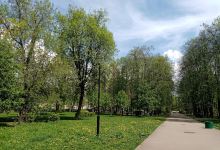 Staropetrovskiy Skver景点图片