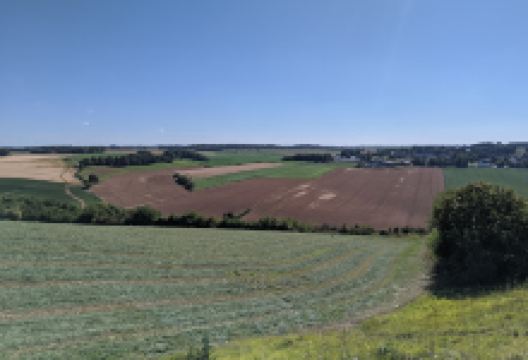 Monument commemoratif des Monts de Caubert景点图片