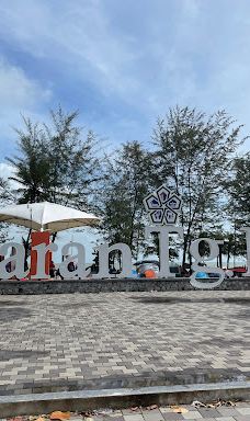 Pantai Tanjung Balau-Pantai Timur