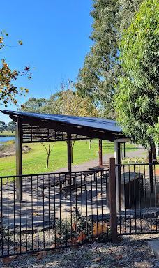 Lakes edge adventure playground-汉密尔顿