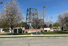 Taft Oilworker Monument景点图片