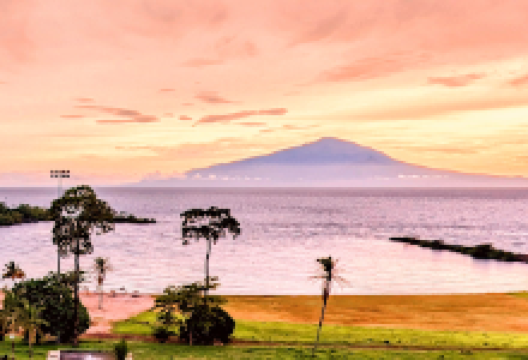 喀麦隆火山景点图片