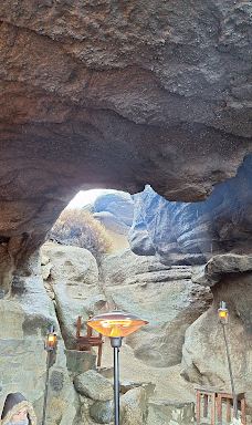 Cave Restaurant Nativo-阿根廷湖县