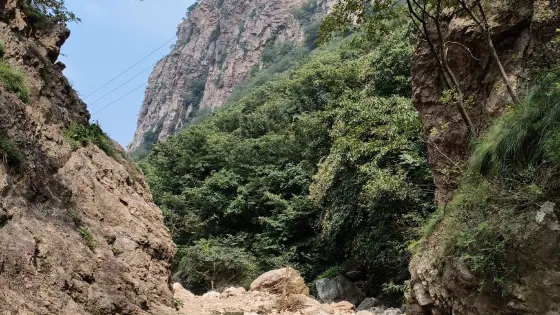 九頭崖鳳凰穀景區