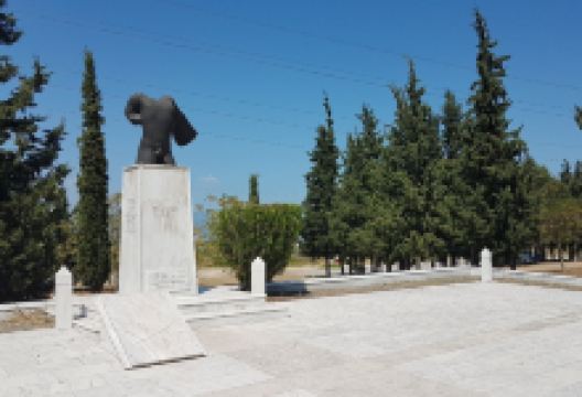 Memorial to Leonidas and 300 Spartans景点图片