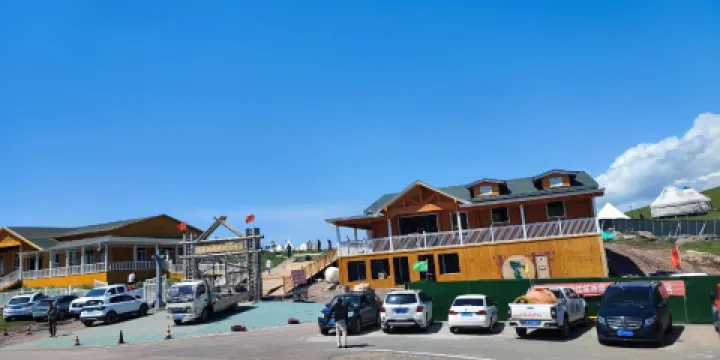 阿克塔斯民族風情園