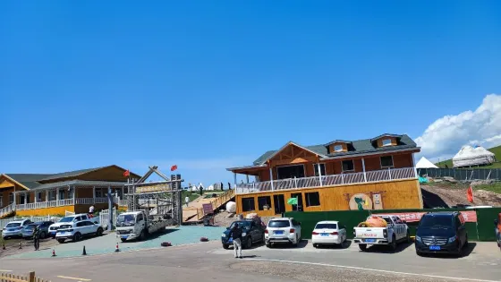 阿克塔斯民族風情園