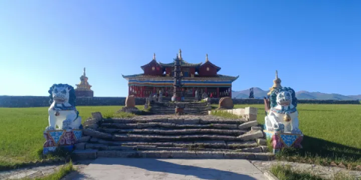 巴音布魯克天鵝湖風景區巴潤寺
