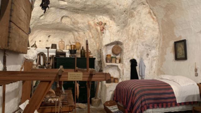 Casa Grotta di Vico Solitario