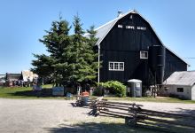 Big Curve Acres Farm景点图片