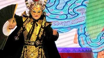 Xi'an Intangible Cultural Heritage Theater(North Square of Big Wild Goose Pagoda)
