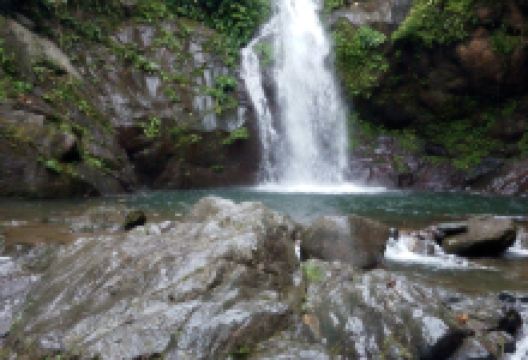 Imugan Falls景点图片