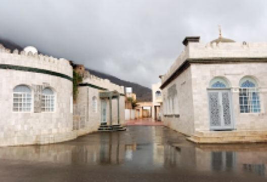 Sultan Al Shaqshi Beautiful and elegant mosque Tawi Al Nezwani景点图片