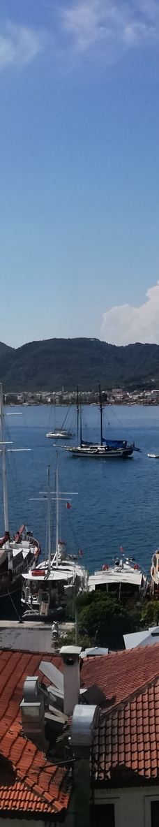 马尔马里斯-马米勒斯