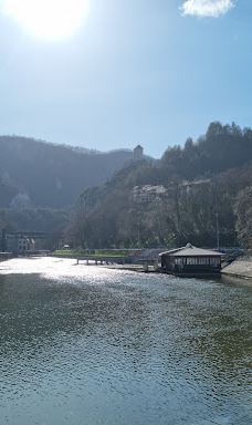 City Beach-乌日策