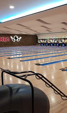 The Jet Centre - Cinema, 10 Pin Bowling, Mini Golf, Children Soft Play, Arcade.-科尔雷恩