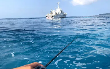 ロケット燈台（西之表港沖防波堤北燈台）