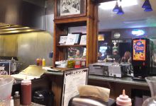 Tennessee Street Billiards & Grill景点图片