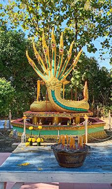 Wat Phra Phutthabat Wern Pla-塔乌廷