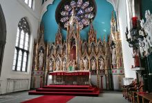 Holy Cross Church景点图片