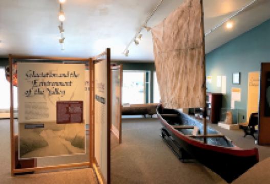 Haines Sheldon Museum景点图片