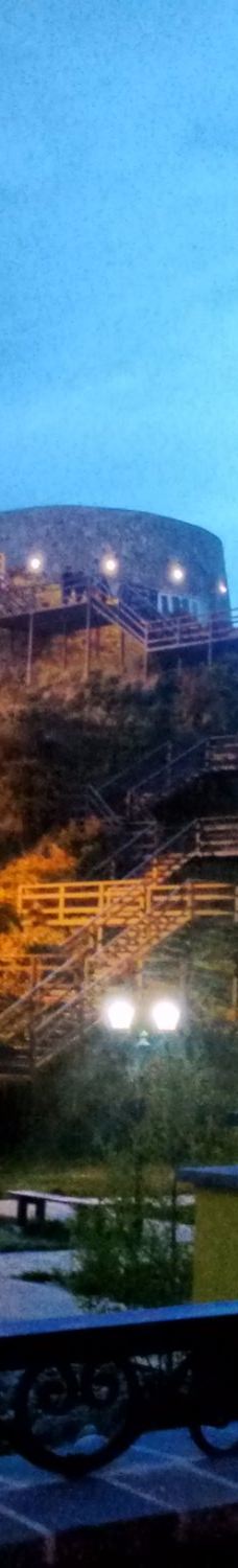 Plaza de Los Pioneros-埃尔卡拉法特