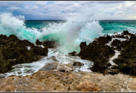 Half Moon overlook景点图片