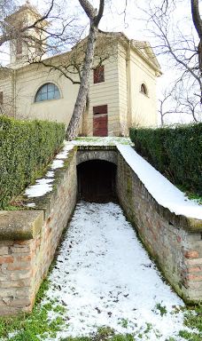 Wenckheim kripta és kápolna-贝凯什乔鲍伊区