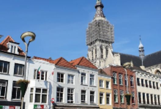 布雷达广场景点图片