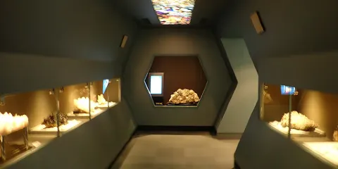 中津川市鉱物博物館