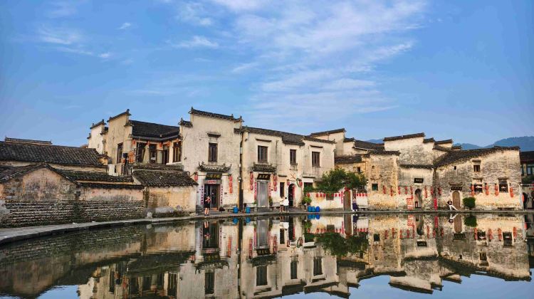5-Day Huangshan Scenic Area + Hongcun Scenic Area + Xidi Scenic Area + Huizhou Ancient City + Tangmo Scenic Area + Xixinan