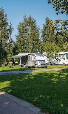Camping- & Freizeitpark LuxOase-大勒尔斯多夫
