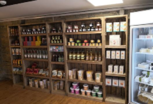 Upton Bridge Farm景点图片