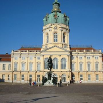 德国柏林+汉堡+夏洛滕堡宫+博物馆岛+微缩景观世界11日10晚私家团