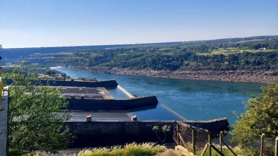 Represa Hidroelectrica Itaipu Binacional
