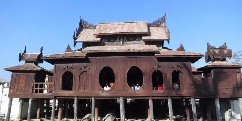 Shwe Yaunghwe Kyaung