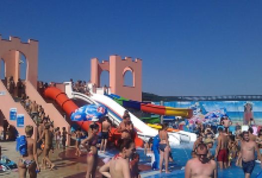 Izvor Aqua Park景点图片