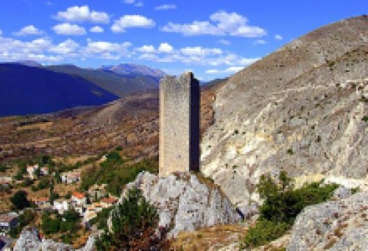 Torre di Roccapreturo景点图片