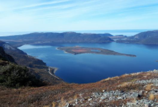 OBIEC Copper Mine Falls Trail Parking景点图片