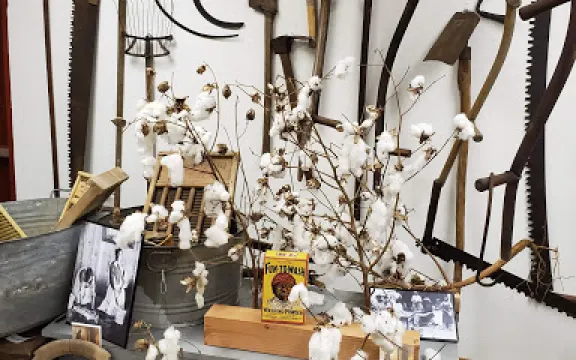 Sandy Spring Slave Museum and African Art Gallery