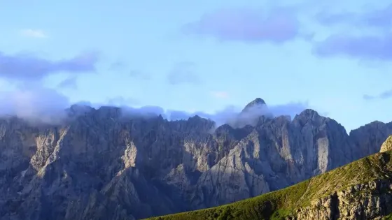 拉尕山最高峯