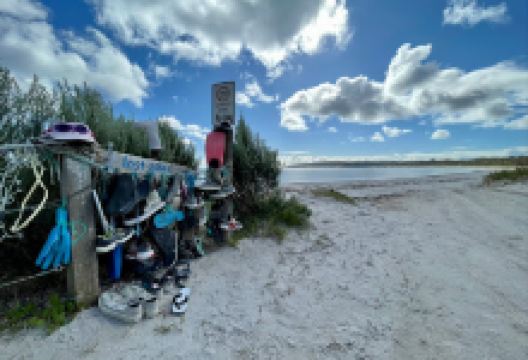 Emu Bay Campground景点图片