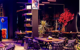 Press and play gaming lounge - قاعة بريس اند بلي للالعاب