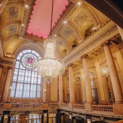 美国芝加哥+底特律5日4晚拼小团