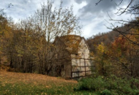 Jukhtakvank Monastery景点图片